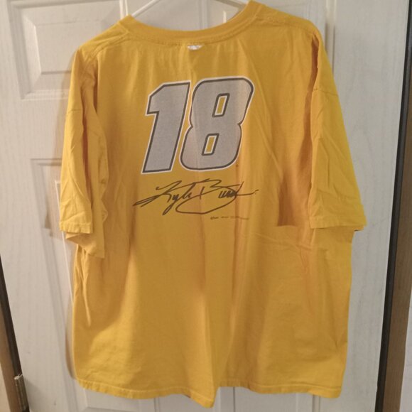 Chase Authentics Men's M&M Racing Kyle Busch Nascar SS T Shirt 2XL - Picture 2 of 8